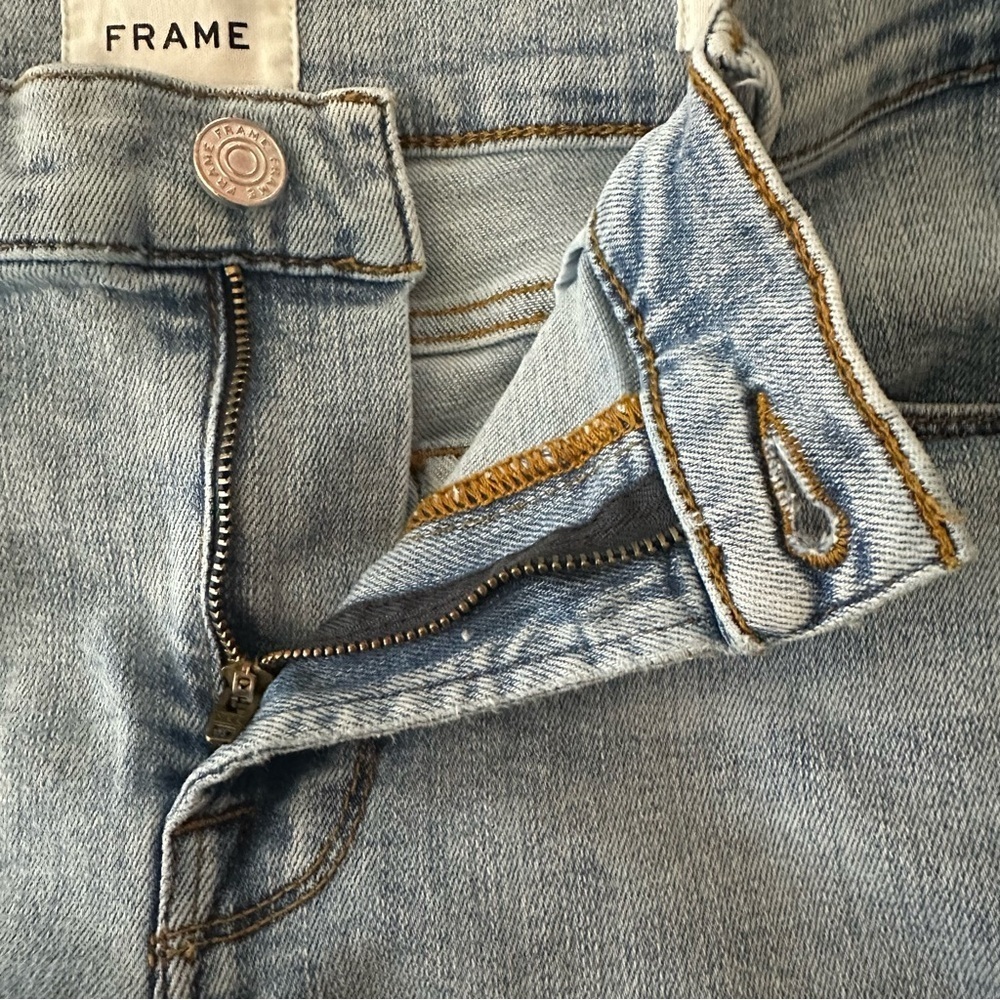 FRAME Le Garcon Crop Light Wash Frayed Hem Jeans Size 31 Denim Y2K Finnigan - Picture 8 of 12